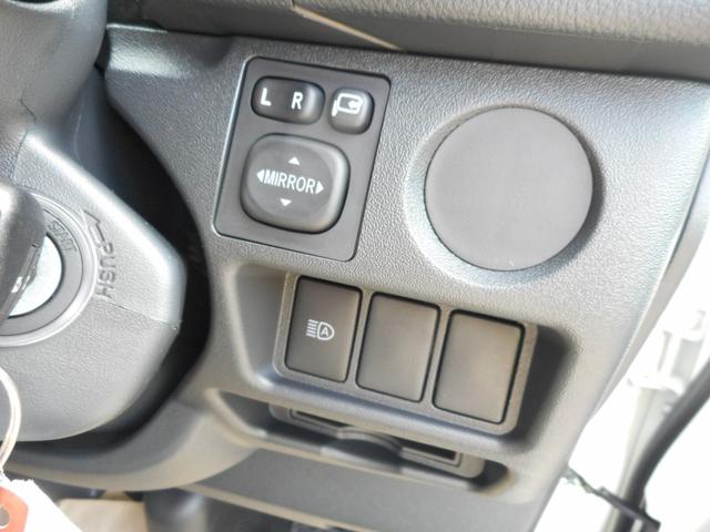 ハイエースバン ＳロングワイドＤＸ　ＧＬパッケージ　ディーゼル４ＷＤ　ＬＥＤヘッドランプ　パノラミックビューカメラ　リアエアコン　リアヒーター　助手席側ＳＲＳエアーバッグプリテンショナー＆フォースリミッター付き　スライドドアイージークローザー　マット（34枚目）