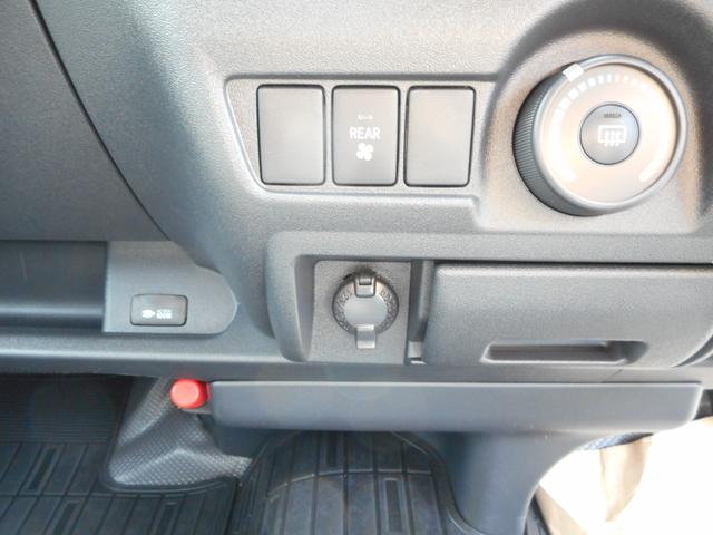 ハイエースバン ＳロングワイドＤＸ　ＧＬパッケージ　ディーゼル４ＷＤ　ＬＥＤヘッドランプ　パノラミックビューカメラ　リアエアコン　リアヒーター　助手席側ＳＲＳエアーバッグプリテンショナー＆フォースリミッター付き　スライドドアイージークローザー　マット（36枚目）