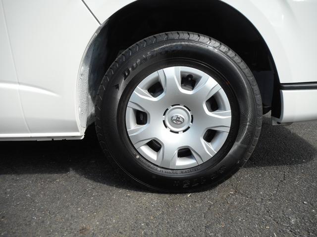 ハイエースバン ＳロングワイドＤＸ　ＧＬパッケージ　ディーゼル４ＷＤ　ＬＥＤヘッドランプ　パノラミックビューカメラ　リアエアコン　リアヒーター　助手席側ＳＲＳエアーバッグプリテンショナー＆フォースリミッター付き　スライドドアイージークローザー　マット（44枚目）