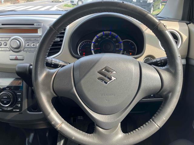 ワゴンＲ ＦＸリミテッド　４ＷＤ　スマートキー　アイドリングストップ　電動格納ミラー　シートヒーター　ベンチシート　ＣＶＴ　盗難防止システム　ＡＢＳ　ＣＤ　ミュージックプレイヤー接続可　アルミホイール　衝突安全ボディ　エアコン（2枚目）