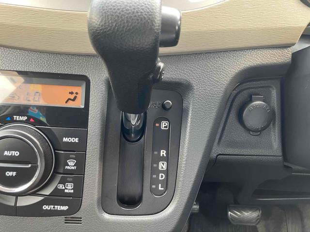 ワゴンＲ ＦＸリミテッド　４ＷＤ　スマートキー　アイドリングストップ　電動格納ミラー　シートヒーター　ベンチシート　ＣＶＴ　盗難防止システム　ＡＢＳ　ＣＤ　ミュージックプレイヤー接続可　アルミホイール　衝突安全ボディ　エアコン（4枚目）