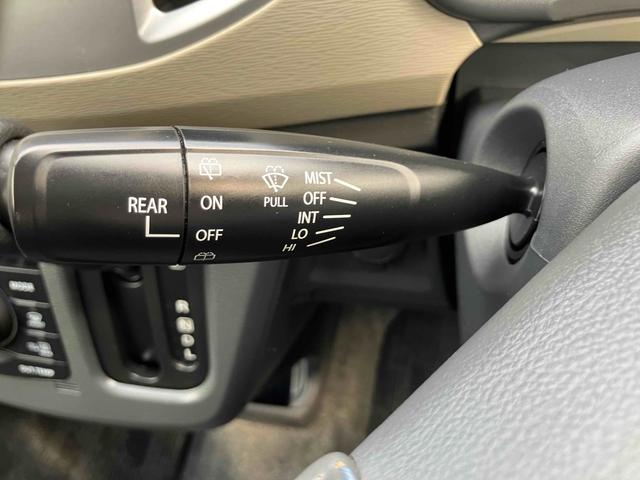 ワゴンＲ ＦＸリミテッド　４ＷＤ　スマートキー　アイドリングストップ　電動格納ミラー　シートヒーター　ベンチシート　ＣＶＴ　盗難防止システム　ＡＢＳ　ＣＤ　ミュージックプレイヤー接続可　アルミホイール　衝突安全ボディ　エアコン（9枚目）