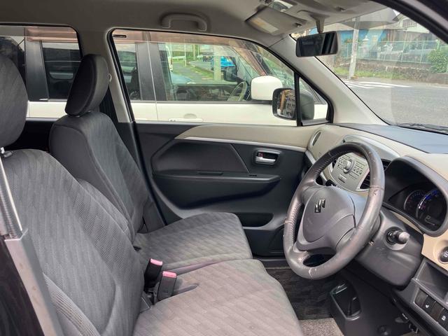 ワゴンＲ ＦＸリミテッド　４ＷＤ　スマートキー　アイドリングストップ　電動格納ミラー　シートヒーター　ベンチシート　ＣＶＴ　盗難防止システム　ＡＢＳ　ＣＤ　ミュージックプレイヤー接続可　アルミホイール　衝突安全ボディ　エアコン（11枚目）