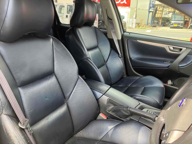 Ｖ７０ Ｒ　４ＷＤ　ＥＴＣ　ナビ　オートクルーズコントロール　アルミホイール　ＨＩＤ　サンルーフ　パワーシート　ターボ　シートヒーター　ＡＴ　盗難防止システム　ＡＢＳ　ＣＤ　エアコン　パワーステアリング（27枚目）