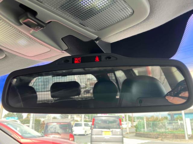 Ｖ７０ Ｒ　４ＷＤ　ＥＴＣ　ナビ　オートクルーズコントロール　アルミホイール　ＨＩＤ　サンルーフ　パワーシート　ターボ　シートヒーター　ＡＴ　盗難防止システム　ＡＢＳ　ＣＤ　エアコン　パワーステアリング（36枚目）