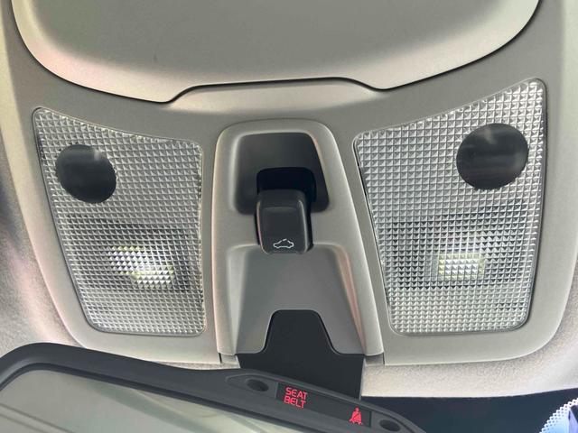 Ｖ７０ Ｒ　４ＷＤ　ＥＴＣ　ナビ　オートクルーズコントロール　アルミホイール　ＨＩＤ　サンルーフ　パワーシート　ターボ　シートヒーター　ＡＴ　盗難防止システム　ＡＢＳ　ＣＤ　エアコン　パワーステアリング（37枚目）