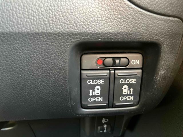 Ｎ－ＢＯＸ Ｇ　ＳＳパッケージ　バックカメラ　両側電動スライドドア　ナビ　ＴＶ　衝突被害軽減システム　スマートキー　アイドリングストップ　電動格納ミラー　ベンチシート　ＣＶＴ　盗難防止システム　ＡＢＳ　ＥＳＣ　ＵＳＢ　アルミホイール（6枚目）