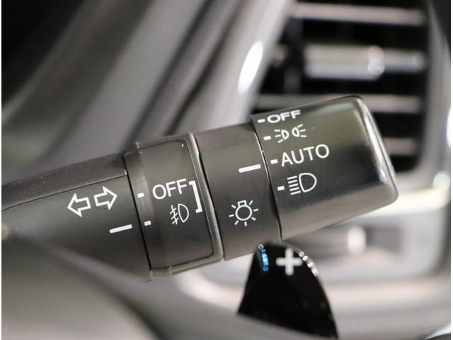 ヴェゼル ハイブリッドＸ・ホンダセンシング　地デジ　Ａクルーズ　Ｂモニ　スマキー　オートエアコン　ＶＳＡ　ＬＥＤヘッドライト　ＥＴＣ車載器　カーテンエアバッグ　ＡＢＳ　パワーウィンドウ　ＵＳＢ　Ｗエアバッグ（32枚目）