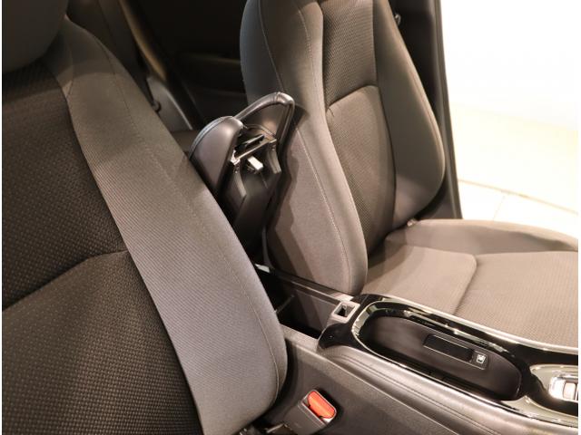 ヴェゼル ハイブリッドＸ・ホンダセンシング　地デジ　Ａクルーズ　Ｂモニ　スマキー　オートエアコン　ＶＳＡ　ＬＥＤヘッドライト　ＥＴＣ車載器　カーテンエアバッグ　ＡＢＳ　パワーウィンドウ　ＵＳＢ　Ｗエアバッグ（38枚目）