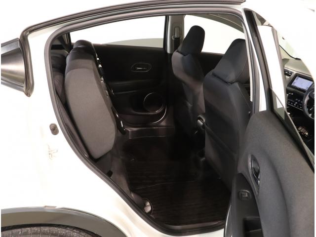 ヴェゼル ハイブリッドＸ・ホンダセンシング　地デジ　Ａクルーズ　Ｂモニ　スマキー　オートエアコン　ＶＳＡ　ＬＥＤヘッドライト　ＥＴＣ車載器　カーテンエアバッグ　ＡＢＳ　パワーウィンドウ　ＵＳＢ　Ｗエアバッグ（41枚目）