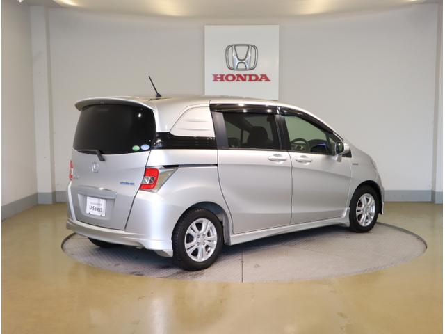 フリードスパイクハイブリッド ハイブリッド エアバッグ ワンセグ ナビTV パワーウインドウ 横滑り防止 キーレスキー パワステ 左右スライドドア Wエアバッグ ETC オートエアコン ABS リアカメラ DVD再生可 iストップ(7枚目)