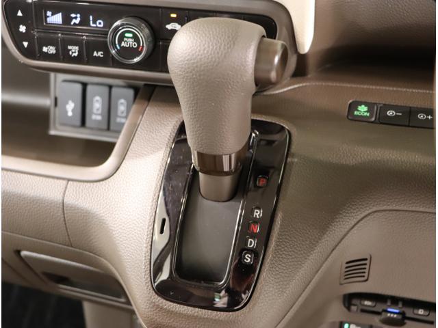 N-BOX L 衝突回避支援ブレーキ I-STOP クリソナ PW パワステ Sヒーター スマ-トキ- Bカメ 地デジTV ナビ&TV 横滑り防止 ETC車載器 LEDライト エアコン付き DVD Wエアバック(17枚目)