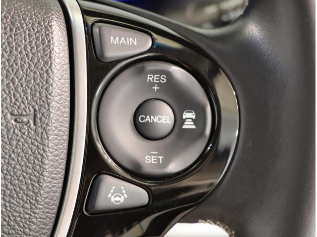 オデッセイハイブリッド ハイブリッドアブソルート・EXホンダセンシング 衝突被害軽減S PWシート LEDライト 地上デジタル Pアシスト 3列シート オートクルーズ オートエアコン USB ESC オットマン 盗難防止装置(30枚目)