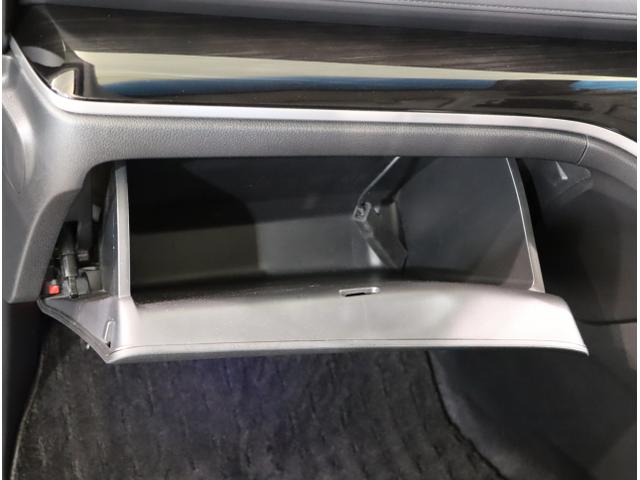 オデッセイハイブリッド ハイブリッドアブソルート・EXホンダセンシング 衝突被害軽減S PWシート LEDライト 地上デジタル Pアシスト 3列シート オートクルーズ オートエアコン USB ESC オットマン 盗難防止装置(41枚目)