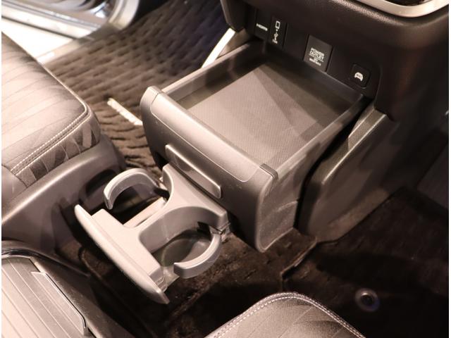 オデッセイハイブリッド ハイブリッドアブソルート・EXホンダセンシング 衝突被害軽減S PWシート LEDライト 地上デジタル Pアシスト 3列シート オートクルーズ オートエアコン USB ESC オットマン 盗難防止装置(42枚目)