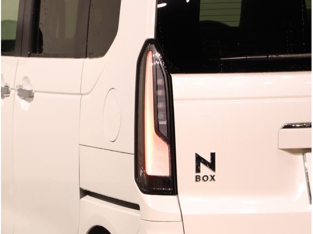Ｎ－ＢＯＸカスタム ベースグレード　ＵＳＢ接続　ＣＭＢＳ　Ｄレコ　ベンチシート　オートエアコン　スマートキ　ＬＥＤ　盗難防止装置　クルコン　ＥＴＣ　バックカメラ　フルセグＴＶ　パワーステアリング　エアバッグ　ＥＳＣ（13枚目）