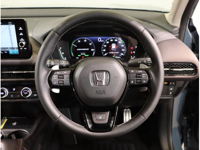 ＺＲ－Ｖ ｅ：ＨＥＶＺ　Ｐセンサー　レザー　サイドエアバック　パワ－シ－ト　ナビＴＶ　ＬＥＤヘッドライト　ＵＳＢ接続　地デジ　Ｓヒーター　サポカー　ＥＴＣ車載器　Ｄレコ　パワーステアリング　スマートキー（15枚目）