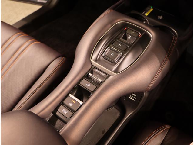 ＺＲ－Ｖ ｅ：ＨＥＶＺ　Ｐセンサー　レザー　サイドエアバック　パワ－シ－ト　ナビＴＶ　ＬＥＤヘッドライト　ＵＳＢ接続　地デジ　Ｓヒーター　サポカー　ＥＴＣ車載器　Ｄレコ　パワーステアリング　スマートキー（17枚目）