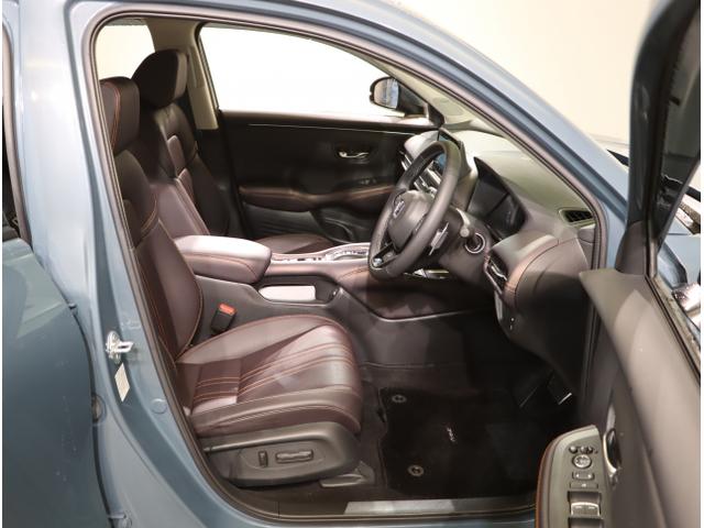 ＺＲ－Ｖ ｅ：ＨＥＶＺ　Ｐセンサー　レザー　サイドエアバック　パワ－シ－ト　ナビＴＶ　ＬＥＤヘッドライト　ＵＳＢ接続　地デジ　Ｓヒーター　サポカー　ＥＴＣ車載器　Ｄレコ　パワーステアリング　スマートキー（45枚目）