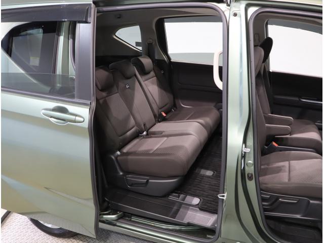 フリード＋ Ｇ・ホンダセンシング　プリクラッシュ　Ｂモニター　両側オートスライドドア　パワーウインド　スマートキー　両席エアバック　ＰＳ　フルセグ　アイドリングＳ　盗難警報装置　クルコン　横滑り防止機能　ＤＶＤ（43枚目）