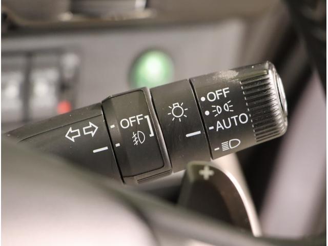 ステップワゴンスパーダ スパーダホンダセンシング　盗難防止　助手席エアバッグ　Ｗパワスラ　地デジ　サイドエアバッグ　ＬＥＤライト　横滑り防止システム　オートエアコン　ＵＳＢ　ナビ＆ＴＶ　三列シート　アイドリングＳ　ＥＴＣ付（35枚目）