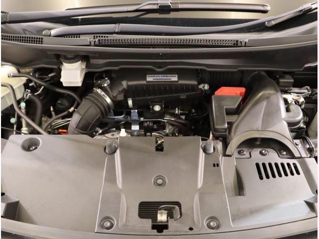 ステップワゴンスパーダ スパーダホンダセンシング　盗難防止　助手席エアバッグ　Ｗパワスラ　地デジ　サイドエアバッグ　ＬＥＤライト　横滑り防止システム　オートエアコン　ＵＳＢ　ナビ＆ＴＶ　三列シート　アイドリングＳ　ＥＴＣ付（52枚目）