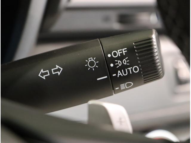 インサイト ＬＸ　アイドリングストップ　地デジフルセグ　オートクルーズコントロール　クリアランスソナー　フルオートエアコン　リアカメラ　ＤＶＤ　衝突軽減ブレーキ　ＡＢＳ　ＬＥＤ　シートヒーター　横滑防止　ドラレコ（33枚目）