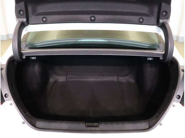 インサイト ＬＸ　アイドリングストップ　地デジフルセグ　オートクルーズコントロール　クリアランスソナー　フルオートエアコン　リアカメラ　ＤＶＤ　衝突軽減ブレーキ　ＡＢＳ　ＬＥＤ　シートヒーター　横滑防止　ドラレコ（44枚目）