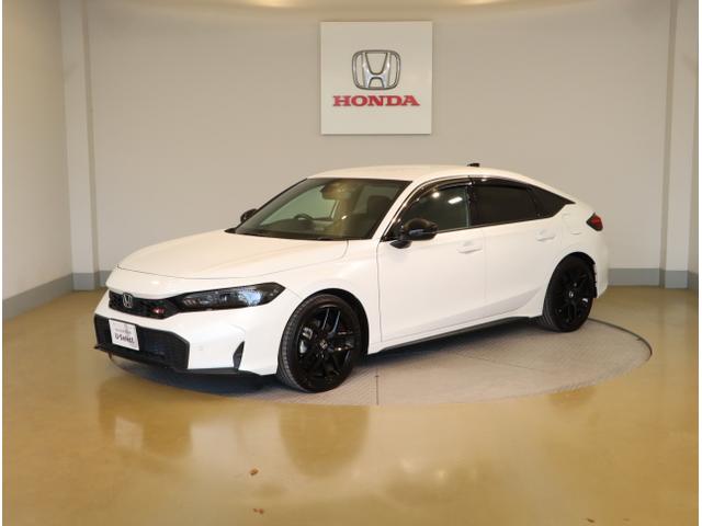 シビック ＲＳ　ＬＥＤヘッド　コーナーセンサー　衝突被害軽減ブレーキ　Ｂカメラ　シートヒーター　パワ－シ－ト　フルセグＴＶ　スマートキー　クルーズコントロール　ＵＳＢ　セキュリティアラーム　ドラレコ　ＥＴＣ（3枚目）