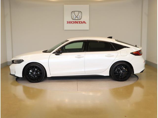 シビック ＲＳ　ＬＥＤヘッド　コーナーセンサー　衝突被害軽減ブレーキ　Ｂカメラ　シートヒーター　パワ－シ－ト　フルセグＴＶ　スマートキー　クルーズコントロール　ＵＳＢ　セキュリティアラーム　ドラレコ　ＥＴＣ（4枚目）