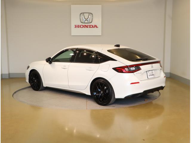 シビック ＲＳ　ＬＥＤヘッド　コーナーセンサー　衝突被害軽減ブレーキ　Ｂカメラ　シートヒーター　パワ－シ－ト　フルセグＴＶ　スマートキー　クルーズコントロール　ＵＳＢ　セキュリティアラーム　ドラレコ　ＥＴＣ（5枚目）