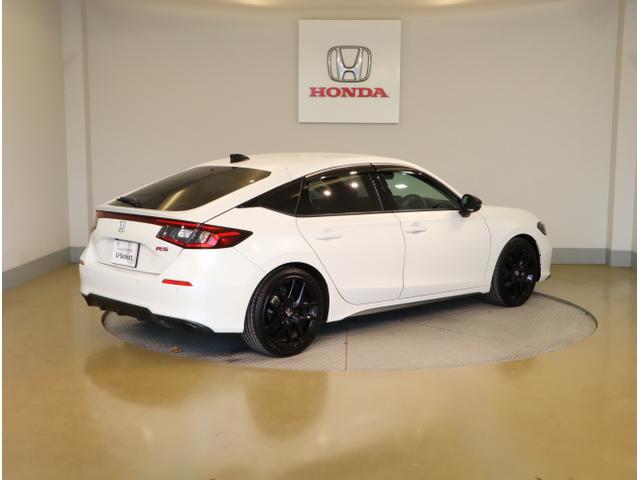 シビック ＲＳ　ＬＥＤヘッド　コーナーセンサー　衝突被害軽減ブレーキ　Ｂカメラ　シートヒーター　パワ－シ－ト　フルセグＴＶ　スマートキー　クルーズコントロール　ＵＳＢ　セキュリティアラーム　ドラレコ　ＥＴＣ（7枚目）