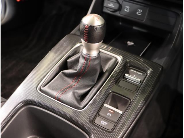 シビック ＲＳ　ＬＥＤヘッド　コーナーセンサー　衝突被害軽減ブレーキ　Ｂカメラ　シートヒーター　パワ－シ－ト　フルセグＴＶ　スマートキー　クルーズコントロール　ＵＳＢ　セキュリティアラーム　ドラレコ　ＥＴＣ（17枚目）