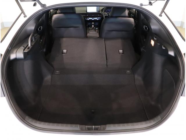 シビック ＲＳ　ＬＥＤヘッド　コーナーセンサー　衝突被害軽減ブレーキ　Ｂカメラ　シートヒーター　パワ－シ－ト　フルセグＴＶ　スマートキー　クルーズコントロール　ＵＳＢ　セキュリティアラーム　ドラレコ　ＥＴＣ（46枚目）