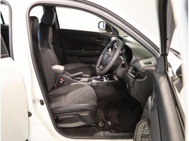 ＷＲ－Ｖ Ｚ　ソナー　盗難防止装置　誤発進抑制　Ｒカメラ　ＵＳＢ　ＥＳＣ　ＬＥＤライト　ＡＢＳ　ドラレコ　ＥＴＣ　パワーウィンドウ　パワーステアリング　フルオートエアコン　キーレス　オートクルーズコントロール（42枚目）