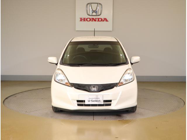 フィット １３Ｇ・スマートセレクションファインスタイル　ＵＳＢ　インテリキー　キーレス　フルオートエアコン　バックカメラ付き　パワーウィンドウ　ＥＴＣ　両席エアバック　エアバック　ドライブレコーダー　ナビＴＶ（10枚目）