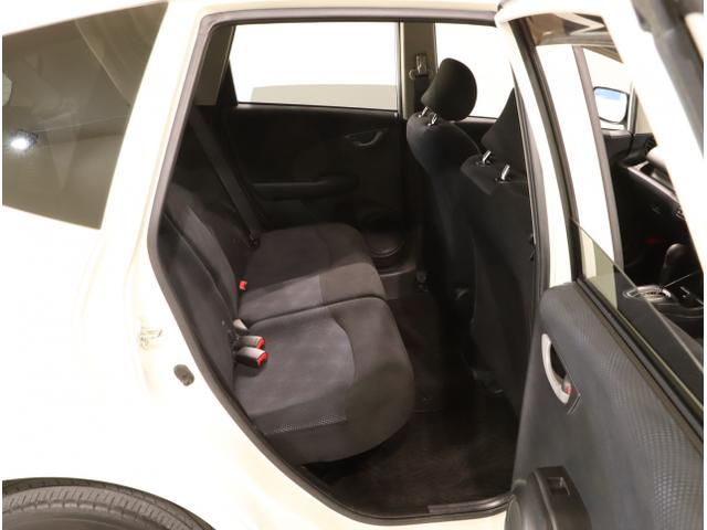 フィット １３Ｇ・スマートセレクションファインスタイル　ＵＳＢ　インテリキー　キーレス　フルオートエアコン　バックカメラ付き　パワーウィンドウ　ＥＴＣ　両席エアバック　エアバック　ドライブレコーダー　ナビＴＶ（36枚目）