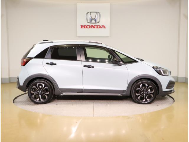 フィット e:HEVクロスター 衝突回避システム フルオートエアコン 前後センサー LEDランプ エアバッグ サイドエアバック 地デジ オートクルーズコントロール VSA ETC バックカメラ USB パワステ(8枚目)