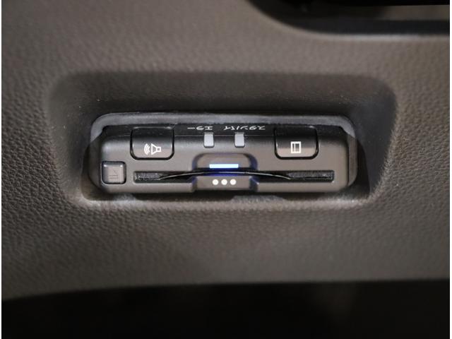 フィット e:HEVクロスター 衝突回避システム フルオートエアコン 前後センサー LEDランプ エアバッグ サイドエアバック 地デジ オートクルーズコントロール VSA ETC バックカメラ USB パワステ(33枚目)