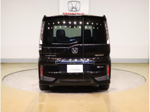 ステップワゴンスパーダ ｅ：ＨＥＶスパーダＧ・ＥＸホンダセンシング　エアバック　Ｐアシスト　地デジ　クルコン　サイドエアバッグ　シ－トヒ－タ－　衝突軽減システム　スマキー　ＬＥＤランプ　ドラレコ　ＵＳＢ接続　ＡＢＳ（6枚目）
