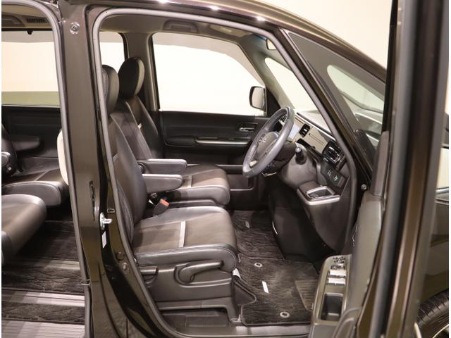 ステップワゴンスパーダ ｅ：ＨＥＶスパーダＧ・ＥＸホンダセンシング　エアバック　Ｐアシスト　地デジ　クルコン　サイドエアバッグ　シ－トヒ－タ－　衝突軽減システム　スマキー　ＬＥＤランプ　ドラレコ　ＵＳＢ接続　ＡＢＳ（44枚目）