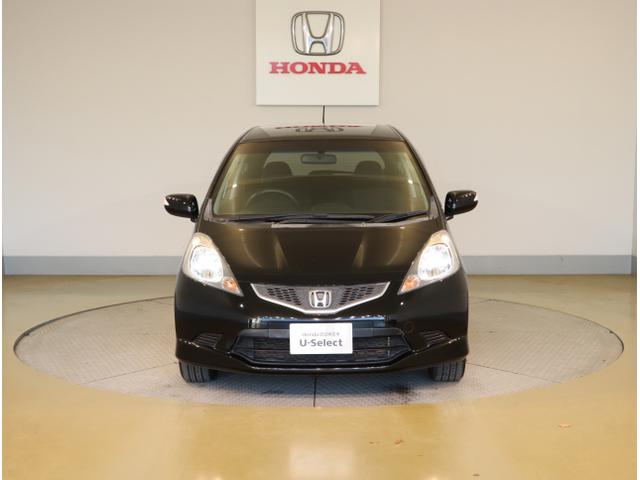 フィット ＲＳ　運転席エアバック　キ－レス　セキュリティアラーム　ワンセグＴＶ　ナビ＆ＴＶ　ＡＡＣ　ＥＴＣ　ＰＷ　ＡＢＳ　パワーステ　スマートキーシステム　両席エアバック（10枚目）