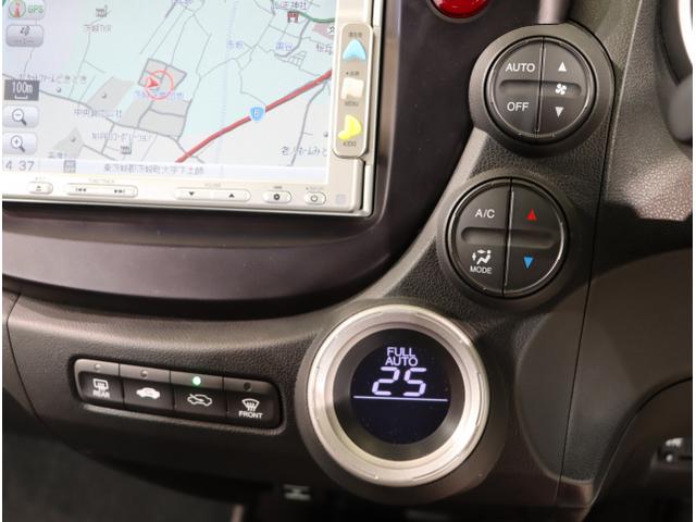 フィット ＲＳ　運転席エアバック　キ－レス　セキュリティアラーム　ワンセグＴＶ　ナビ＆ＴＶ　ＡＡＣ　ＥＴＣ　ＰＷ　ＡＢＳ　パワーステ　スマートキーシステム　両席エアバック（23枚目）