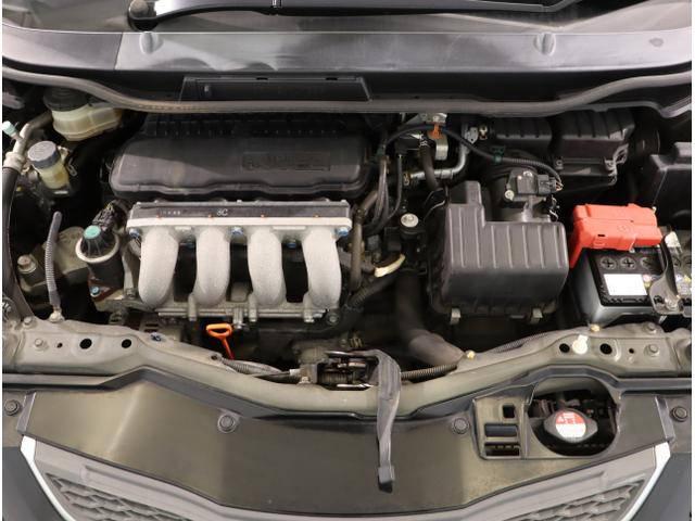 フィット ＲＳ　運転席エアバック　キ－レス　セキュリティアラーム　ワンセグＴＶ　ナビ＆ＴＶ　ＡＡＣ　ＥＴＣ　ＰＷ　ＡＢＳ　パワーステ　スマートキーシステム　両席エアバック（36枚目）