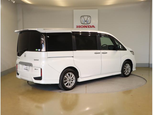 ステップワゴンスパーダ ｅ：ＨＥＶスパーダＧ・ＥＸホンダセンシング　エアバック　地デジ　クルコン　サイドエアバッグ　シ－トヒ－タ－　衝突軽減システム　スマキー　ＬＥＤランプ　ドラレコ　ＵＳＢ接続　ＡＢＳ　キーレス　ＥＴＣ（7枚目）