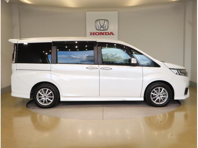 ステップワゴンスパーダ ｅ：ＨＥＶスパーダＧ・ＥＸホンダセンシング　エアバック　地デジ　クルコン　サイドエアバッグ　シ－トヒ－タ－　衝突軽減システム　スマキー　ＬＥＤランプ　ドラレコ　ＵＳＢ接続　ＡＢＳ　キーレス　ＥＴＣ（8枚目）