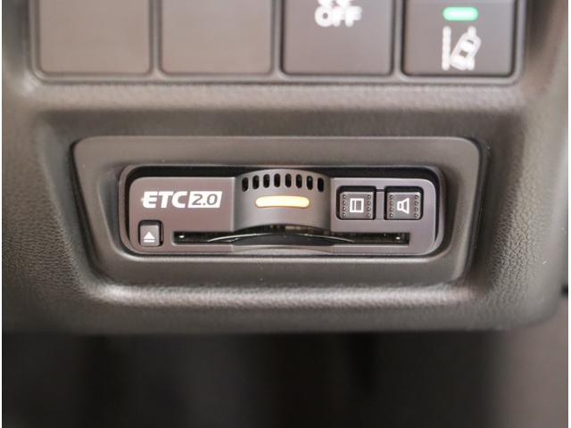 ステップワゴンスパーダ ｅ：ＨＥＶスパーダＧ・ＥＸホンダセンシング　エアバック　地デジ　クルコン　サイドエアバッグ　シ－トヒ－タ－　衝突軽減システム　スマキー　ＬＥＤランプ　ドラレコ　ＵＳＢ接続　ＡＢＳ　キーレス　ＥＴＣ（35枚目）