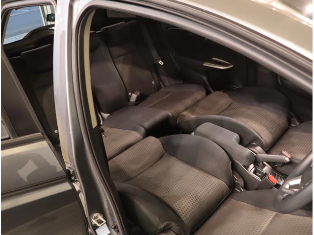 フィットハイブリッド Ｆ　地デジＴＶ　ナビＴＶ　リアカメラ　横滑り防止装置　フルオートエアコン　イモビライザー　ドライブレコーダー　キーフリーシステム　全席パワーウインドウ　パワーステアリング　アクティブクルーズ　ＡＢＳ（44枚目）