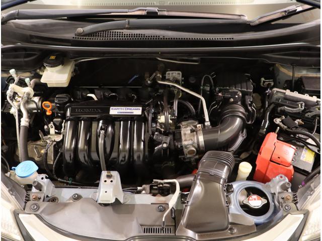 フィットハイブリッド Ｓパッケージ　サイドエアバック　リアカメラ　ＶＳＡ　クルコン　地デジＴＶ　イモビライザー　パワーウィンドウ　スマキー　ＤＶＤ再生　ナビＴＶ　ＥＴＣ付　Ｗエアバック　パワステ　エアバッグ　ＡＡＣ　ＡＢＳ（47枚目）