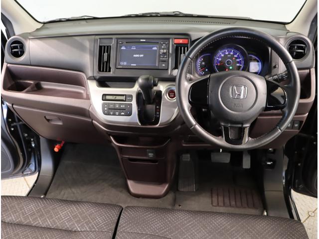 Ｎ－ＷＧＮカスタム Ｇ　衝突軽減　カーテンエアバッグ　１セグＴＶ　盗難防止システム　横滑防止　アイドルストップ　スマートキープッシュスタート　オートエアコン　パワーウィンドウ　ベンチシート　運転席助手席エアバッグ　ＵＳＢ（14枚目）